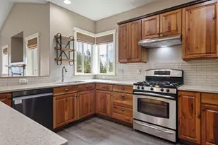 3687 SW 35th St, Redmond, OR 97756 - Photo 13