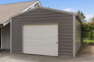 3687 SW 35th St, Redmond, OR 97756 - Photo 41