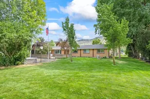 389 NE Orchard Ln, Prineville, OR 97754 - Photo 3