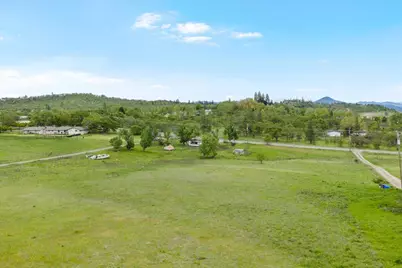 963 Stevens Road, Eagle Point, OR 97524 - Photo 1