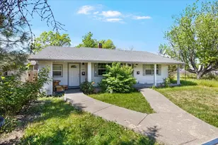 441 N 1st St, Central Point, OR 97502 - Photo 23