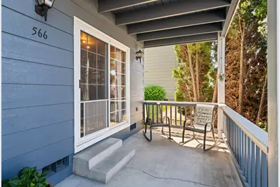 566 Village Drive, Central Point, OR 97502 - Photo 23