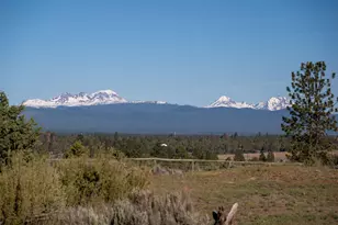 21725 Rickard Rd, Bend, OR 97702 - Photo 7