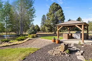 21725 Rickard Rd, Bend, OR 97702 - Photo 9