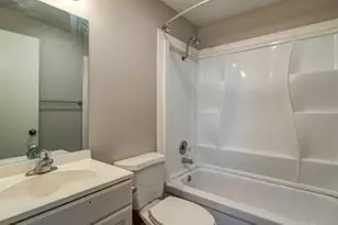 940 NW 2nd St, Prineville, OR 97754 - Photo 15