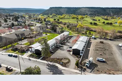 940 NW 2nd Street, Prineville, OR 97754 - Photo 3