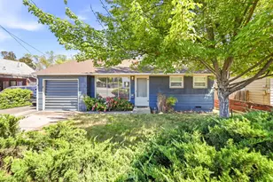 876 W Stewart Ave, Medford, OR 97501 - Photo 1