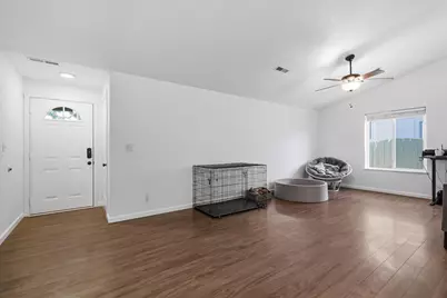 8008 Thunderhead Avenue, White City, OR 97503 - Photo 5