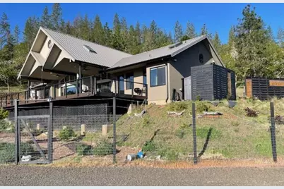 693 Ironwood Drive, Eagle Point, OR 97524 - Photo 5