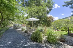 178 Bluebell Ln, Grants Pass, OR 97527 - Photo 37