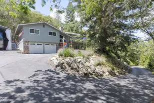 178 Bluebell Ln, Grants Pass, OR 97527 - Photo 41