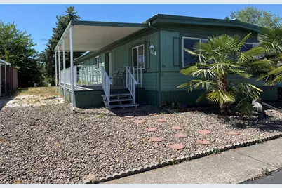301 Freeman Road #UNIT 70, Central Point, OR 97502 - Photo 5