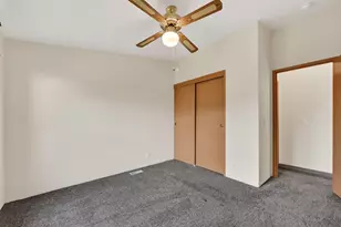 826 NE Shoshone Dr, Redmond, OR 97756 - Photo 17