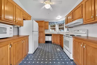 826 NE Shoshone Drive, Redmond, OR 97756 - Photo 5