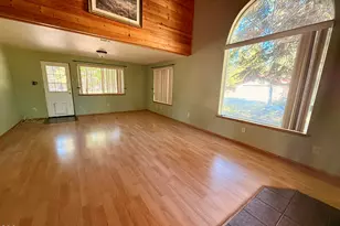16025 Strawn Rd, La Pine, OR 97739 - Photo 9