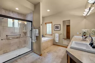 19574 Green Lakes Loop, Bend, OR 97702 - Photo 21