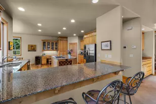 19574 Green Lakes Loop, Bend, OR 97702 - Photo 9