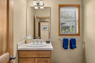 19574 Green Lakes Loop, Bend, OR 97702 - Photo 31