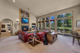19574 Green Lakes Loop, Bend, OR 97702 - Photo 5