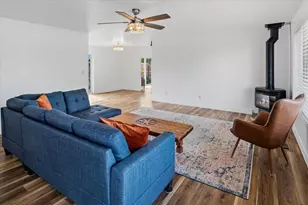 1650 SW 16th St, Redmond, OR 97756 - Photo 5