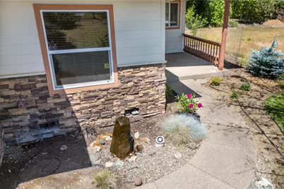 337 Cedar Ridge Drive, Cave Junction, OR 97523 - Photo 5