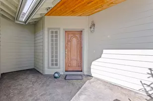 1726 NW Cliffside Way, Redmond, OR 97756 - Photo 3