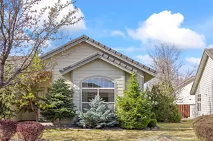 1726 NW Cliffside Way, Redmond, OR 97756 - Photo 1