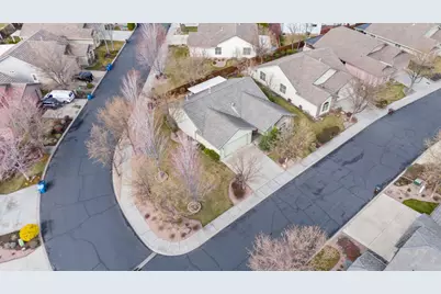 1726 NW Cliff Side Way, Redmond, OR 97756 - Photo 35