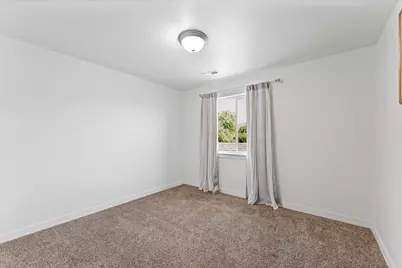 3775 Sidney Way, Medford, OR 97504 - Photo 33