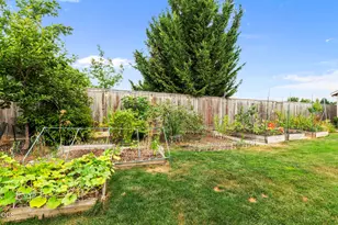 3775 Sidney Way, Medford, OR 97504 - Photo 25