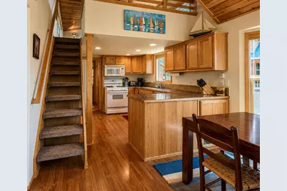 [Address not provided], Ashland, OR 97520 - Photo 9