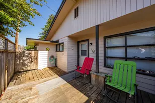 542 Pacific Ave, Brookings, OR 97415 - Photo 11