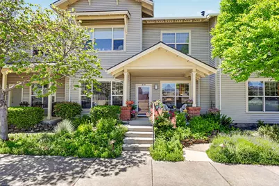 818 Pavilion Place, Ashland, OR 97520 - Photo 1