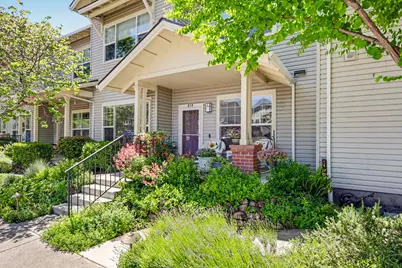 818 Pavilion Place, Ashland, OR 97520 - Photo 5