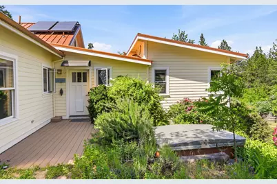 610 Beach Street, Ashland, OR 97520 - Photo 31