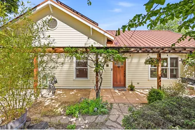 610 Beach Street, Ashland, OR 97520 - Photo 1