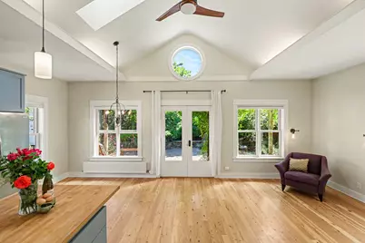 610 Beach Street, Ashland, OR 97520 - Photo 9