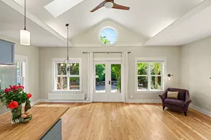 610 Beach St, Ashland, OR 97520 - Photo 9