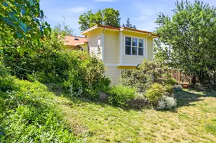 610 Beach St, Ashland, OR 97520 - Photo 41