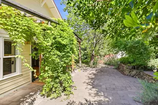 610 Beach St, Ashland, OR 97520 - Photo 35