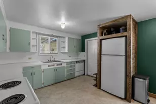 2402 NE 3rd, Prineville, OR 97754 - Photo 11