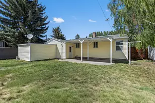 2402 NE 3rd, Prineville, OR 97754 - Photo 21
