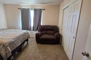 5556 State St, Klamath Falls, OR 97603 - Photo 9