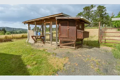 9114 Old Highway 99 S, Winston, OR 97496 - Photo 63