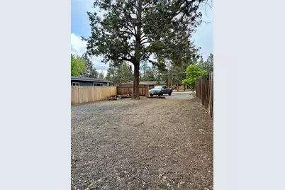 485 SE Douglas Street, Bend, OR 97702 - Photo 5