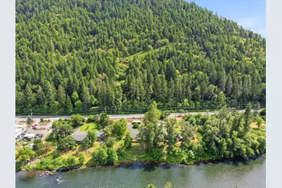 2700 Rogue River Highway, Grants Pass, OR 97527 - Photo 49