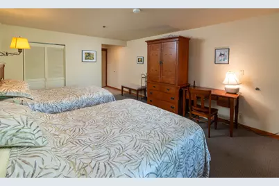 18575 SW Century Drive #2018, Bend, OR 97702 - Photo 7
