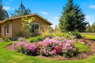 22539 Martee Ln, Bend, OR 97701 - Photo 15