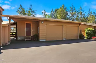 22539 Martee Ln, Bend, OR 97701 - Photo 63