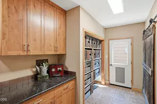 22539 Martee Ln, Bend, OR 97701 - Photo 21